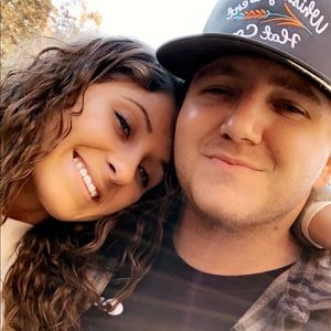 Meet your Posher, Skylar